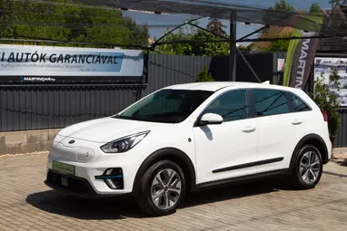 KIA NIRO e-Niro 39kWh City Star Edition Eredeti Magyar Auto + Gyári 7év GARANCIA + Sérülésmentes !!
