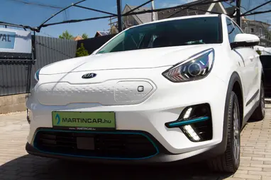 KIA NIRO e-Niro 39kWh City Star Edition Eredeti Magyar Auto + Gyári 7év GARANCIA + Sérülésmentes !!