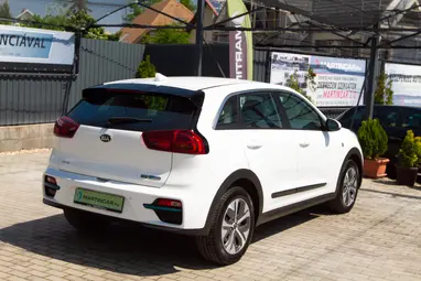 KIA NIRO e-Niro 39kWh City Star Edition Eredeti Magyar Auto + Gyári 7év GARANCIA + Sérülésmentes !!