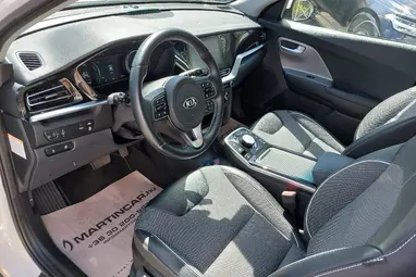 KIA NIRO e-Niro 39kWh City Star Edition Eredeti Magyar Auto + Gyári 7év GARANCIA + Sérülésmentes !!