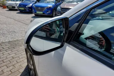 KIA NIRO e-Niro 39kWh City Star Edition Eredeti Magyar Auto + Gyári 7év GARANCIA + Sérülésmentes !!