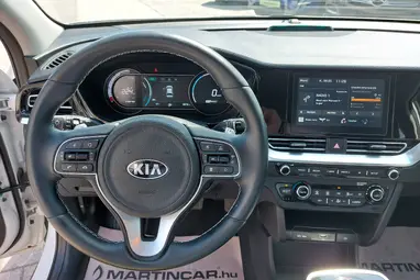 KIA NIRO e-Niro 39kWh City Star Edition Eredeti Magyar Auto + Gyári 7év GARANCIA + Sérülésmentes !!