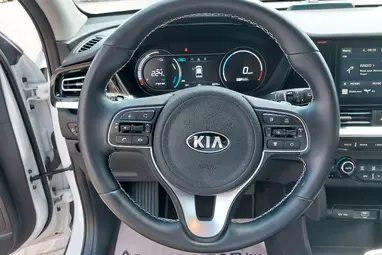 KIA NIRO e-Niro 39kWh City Star Edition Eredeti Magyar Auto + Gyári 7év GARANCIA + Sérülésmentes !!