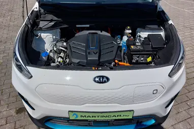 KIA NIRO e-Niro 39kWh City Star Edition Eredeti Magyar Auto + Gyári 7év GARANCIA + Sérülésmentes !!