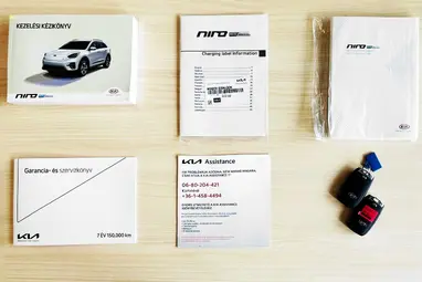 KIA NIRO e-Niro 39kWh City Star Edition Eredeti Magyar Auto + Gyári 7év GARANCIA + Sérülésmentes !!