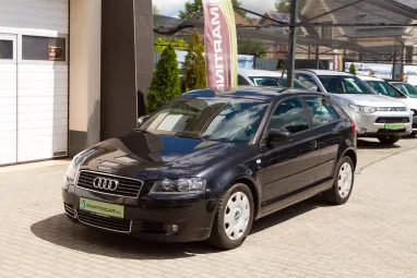 AUDI A3 1.6 Attraction Sport Line + Magasan Extrás +Igényes állapot +2X-s GARANCIA !!