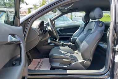 AUDI A3 1.6 Attraction Sport Line + Magasan Extrás +Igényes állapot +2X-s GARANCIA !!