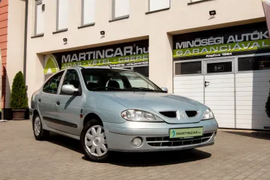 RENAULT MEGANE Classic 1.4 16V Alize 120E.km !! Eredeti Magyar Autó +Igényes +Szervizelt +2X-s GARANCIA !!