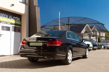 MERCEDES-BENZ E 220 CDI Avantgarde (Automata) Obsidian Black Metallic +Keveset futott +80e km!! +Mint az ÚJ! +2X-s GARANCIA !!