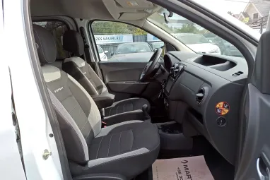 DACIA DOKKER 1.2 TCe Stepway Blanc Glacier Magyar 1. Tulajdonos +40e km! +Vez. Sz.könyv +2X-s GARANCIA !!