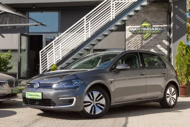 VOLKSWAGEN GOLF VII e-Golf Edition Limestone Grey Edition +Magánszemély Tulajdonos +Mint az ÚJ! +2X-s GARANCIA !!