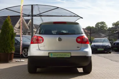 VOLKSWAGEN GOLF V 1.4 FSI Comfortline Reflex Silver Edition +Végig vez. szervizkönyv +Keveset futott +2X-s GARANCIA !!