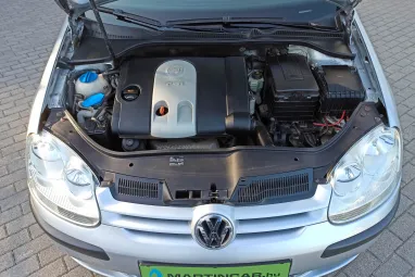 VOLKSWAGEN GOLF V 1.4 FSI Comfortline Reflex Silver Edition +Végig vez. szervizkönyv +Keveset futott +2X-s GARANCIA !!