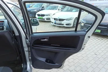 SUZUKI SX4 Sedan 1.6 GLX AC Silky Silver Metallic Edition +Keveset futott +2X-s GARANCIA !!