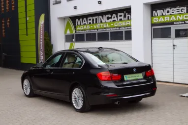 BMW 3-AS SOROZAT 318d Luxury (Automata) Black Sapphire Metalic +Magánszemély Tulajdonos +Eredeti Magyar Autó