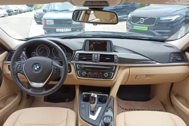 BMW 3-AS SOROZAT 318d Luxury (Automata) Black Sapphire Metalic +Magánszemély Tulajdonos +Eredeti Magyar Autó