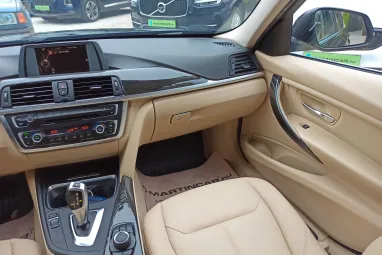 BMW 3-AS SOROZAT 318d Luxury (Automata) Black Sapphire Metalic +Magánszemély Tulajdonos +Eredeti Magyar Autó