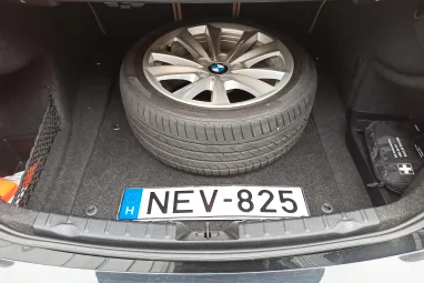 BMW 3-AS SOROZAT 318d Luxury (Automata) Black Sapphire Metalic +Magánszemély Tulajdonos +Eredeti Magyar Autó