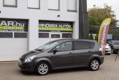 TOYOTA COROLLA VERSO 2.2 D-4D Fullmoon Végig Toyatában vez. Szervizkönyv + Friss Szervíz és Vizsga +2X-s GARANCIA !!