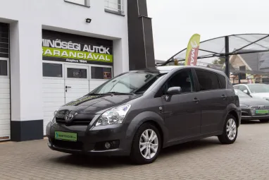 TOYOTA COROLLA VERSO 2.2 D-4D Fullmoon Végig Toyatában vez. Szervizkönyv + Friss Szervíz és Vizsga +2X-s GARANCIA !!