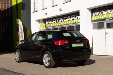 AUDI A3 1.4 TFSI Attraction SPORTBack Brilliant Black Pearl +1.Tulaj +Friss KPM Vizsga +Végig vez. Sz.Könyv!