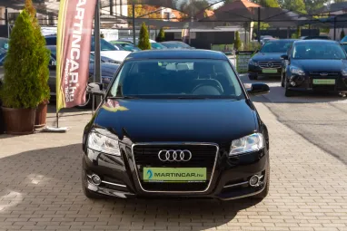 AUDI A3 1.4 TFSI Attraction SPORTBack Brilliant Black Pearl +1.Tulaj +Friss KPM Vizsga +Végig vez. Sz.Könyv!