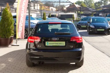 AUDI A3 1.4 TFSI Attraction SPORTBack Brilliant Black Pearl +1.Tulaj +Friss KPM Vizsga +Végig vez. Sz.Könyv!
