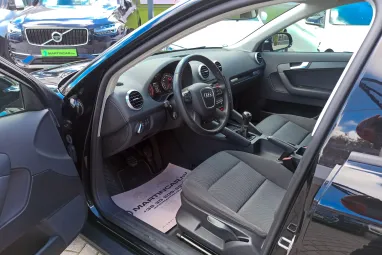 AUDI A3 1.4 TFSI Attraction SPORTBack Brilliant Black Pearl +1.Tulaj +Friss KPM Vizsga +Végig vez. Sz.Könyv!