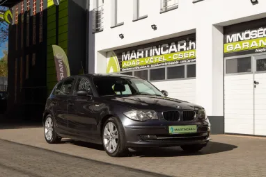 BMW 118d (Automata) Sparkling Graphite Metallic +Első Tulajdonostól! +2X-s GARANCIA !!