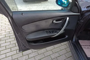 BMW 118d (Automata) Sparkling Graphite Metallic +Első Tulajdonostól! +2X-s GARANCIA !!