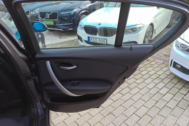 BMW 118d (Automata) Sparkling Graphite Metallic +Első Tulajdonostól! +2X-s GARANCIA !!