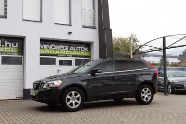 VOLVO XC60 2.0 D DRIVe Momentum Exclusive Saville Gray +Anthracite Soft Beige +Prémium Magas Felszereltség!!
