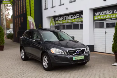 VOLVO XC60 2.0 D DRIVe Momentum Exclusive Saville Gray +Anthracite Soft Beige +Prémium Magas Felszereltség!!