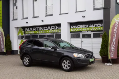 VOLVO XC60 2.0 D DRIVe Momentum Exclusive Saville Gray +Anthracite Soft Beige +Prémium Magas Felszereltség!!