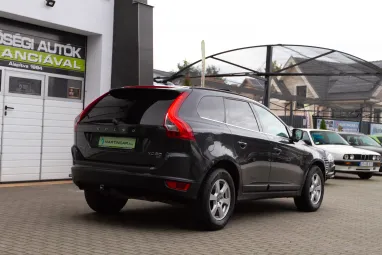 VOLVO XC60 2.0 D DRIVe Momentum Exclusive Saville Gray +Anthracite Soft Beige +Prémium Magas Felszereltség!!