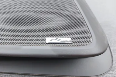 VOLVO XC60 2.0 D DRIVe Momentum Exclusive Saville Gray +Anthracite Soft Beige +Prémium Magas Felszereltség!!