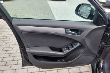 AUDI A4 Avant 1.8 T FSi Brilliant Black +Friss szerviz + Igényes Prémium állapot +2X-s Garancia !!