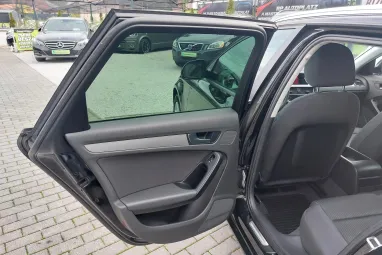 AUDI A4 Avant 1.8 T FSi Brilliant Black +Friss szerviz + Igényes Prémium állapot +2X-s Garancia !!
