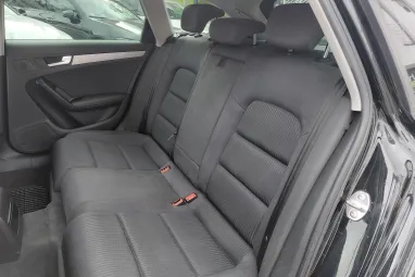 AUDI A4 Avant 1.8 T FSi Brilliant Black +Friss szerviz + Igényes Prémium állapot +2X-s Garancia !!