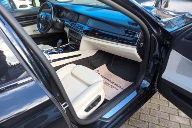BMW 7-ES SOROZAT 7 L ActiveHybrid (Automata) Black Shappire +FULL Extra +Végig vezetett szervizkönyv +2X-s GARANCIA !!