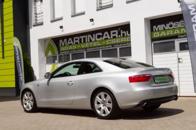 AUDI A5 Coupé 2.7 TDI DPF multitronic Ice Silver Metallic +Szervizelt állapot +2X-s GARANCIA !!