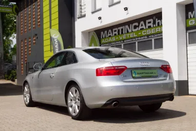 AUDI A5 Coupé 2.7 TDI DPF multitronic Ice Silver Metallic +Szervizelt állapot +2X-s GARANCIA !!