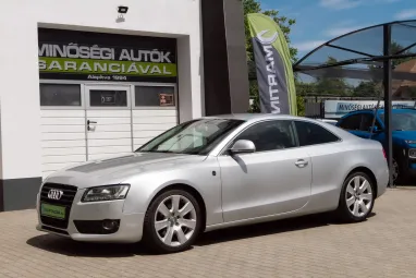 AUDI A5 Coupé 2.7 TDI DPF multitronic Ice Silver Metallic +Szervizelt állapot +2X-s GARANCIA !!