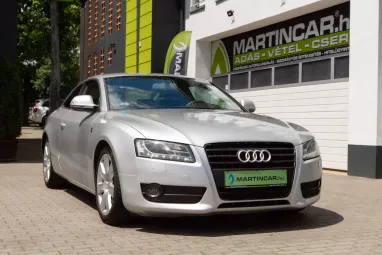 AUDI A5 Coupé 2.7 TDI DPF multitronic Ice Silver Metallic +Szervizelt állapot +2X-s GARANCIA !!