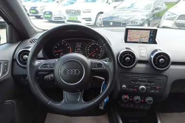 AUDI A1 Sportback 1.2 TFSI Ambition S-Line 60E.km Gyönyörű állapot+Full vez. Szervizkönyv +2X-s GARANCIA !!