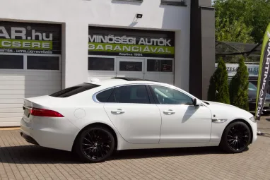 JAGUAR XF 2.0 i4D Prestige (Automata) Polaris White +FULL Extra +Panoráma +Kerékgarnitúra +2X-s GARANCIA !!