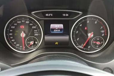 MERCEDES-BENZ A 180 Calcite White +Eredeti Magyar Autó +Első Tulajdonostól +30E.km +2X-s GARANCIA !!