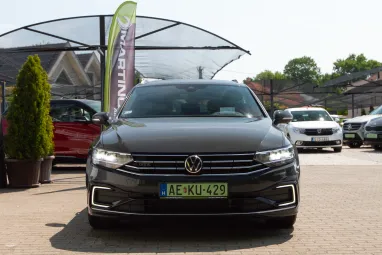 VOLKSWAGEN PASSAT VIII Variant 1.4 TSI GTE Plug-In-Hybrid DSG HIGHLINE Urano GRAY +Max Extra +Végig Gyári Szervizkönyv +2X-s GARANCIA !!