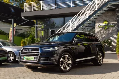 AUDI Q7 50 TDI S line quattro Tiptronic ic Orca Black Metallic +Full Extra +Magyar Autó +Full gyári szerviz +2X-s GARANCIA !!