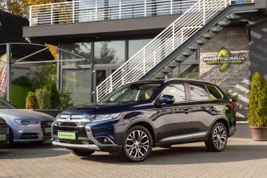 MITSUBISHI OUTLANDER 2.2 DI-D Instyle Navi 4WD (Automata) Tanznite Blue +Eredeti Magyar Autó +Vezetett Szervizkönyv +2X-s GARANCIA !!